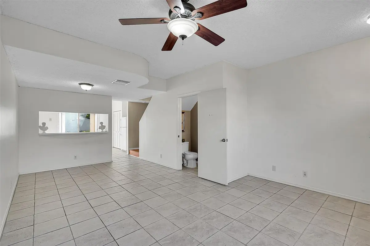 Photo 5 at 50 TRUMAN Drive, Weston