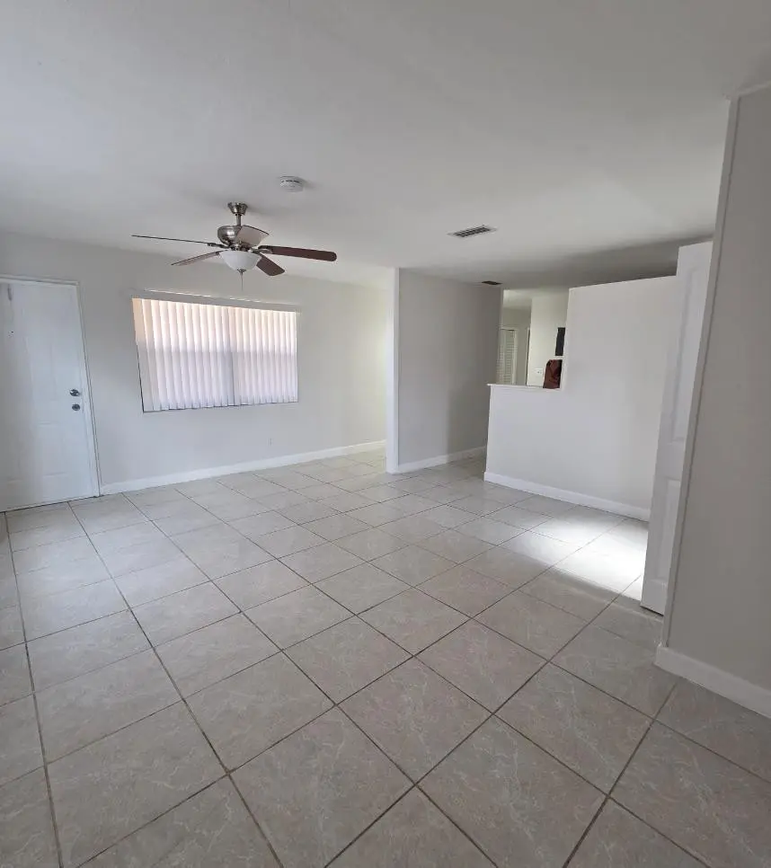 Photo 2 at 2127 NW 7th Street, Fort Lauderdale
