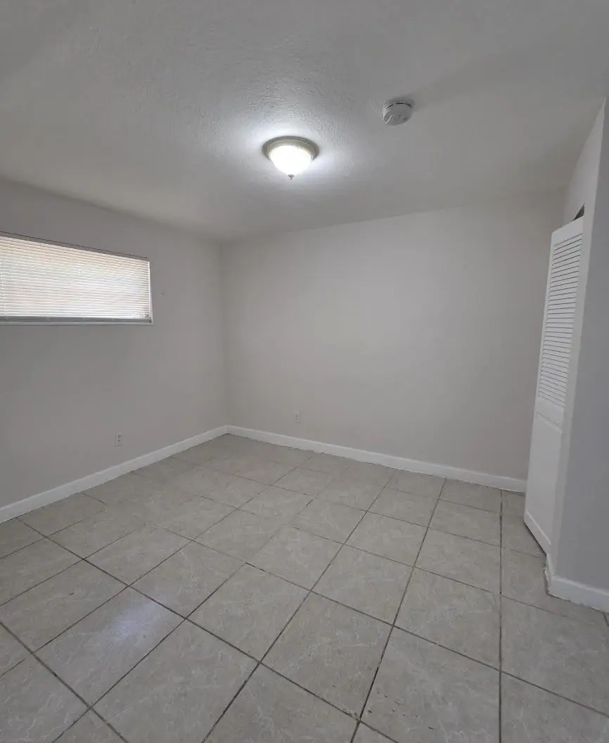 Photo 4 at 2127 NW 7th Street, Fort Lauderdale