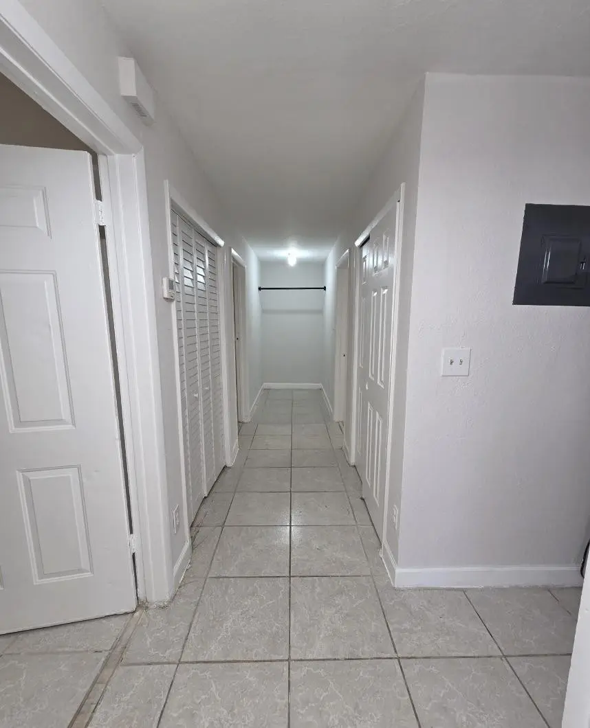 Photo 8 at 2127 NW 7th Street, Fort Lauderdale