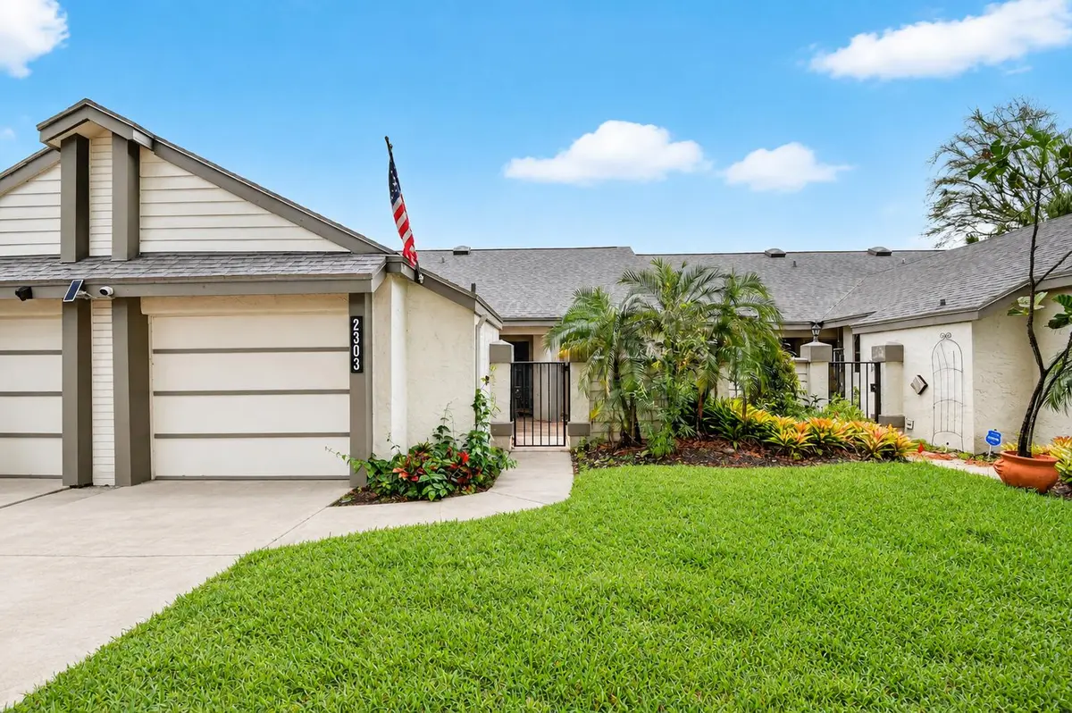 2303 Landings at 2303 Landings Boulevard, Greenacres