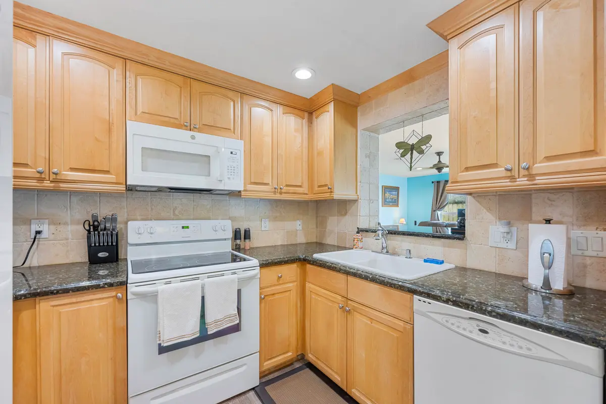 _JJL7462 at 128 BANYAN Circle, Jupiter