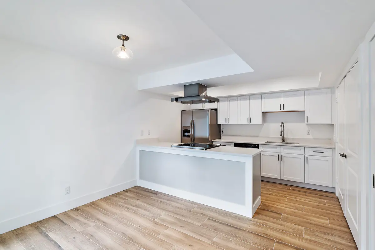 kitchen at 401 Southwind Drive 7, North Palm Beach