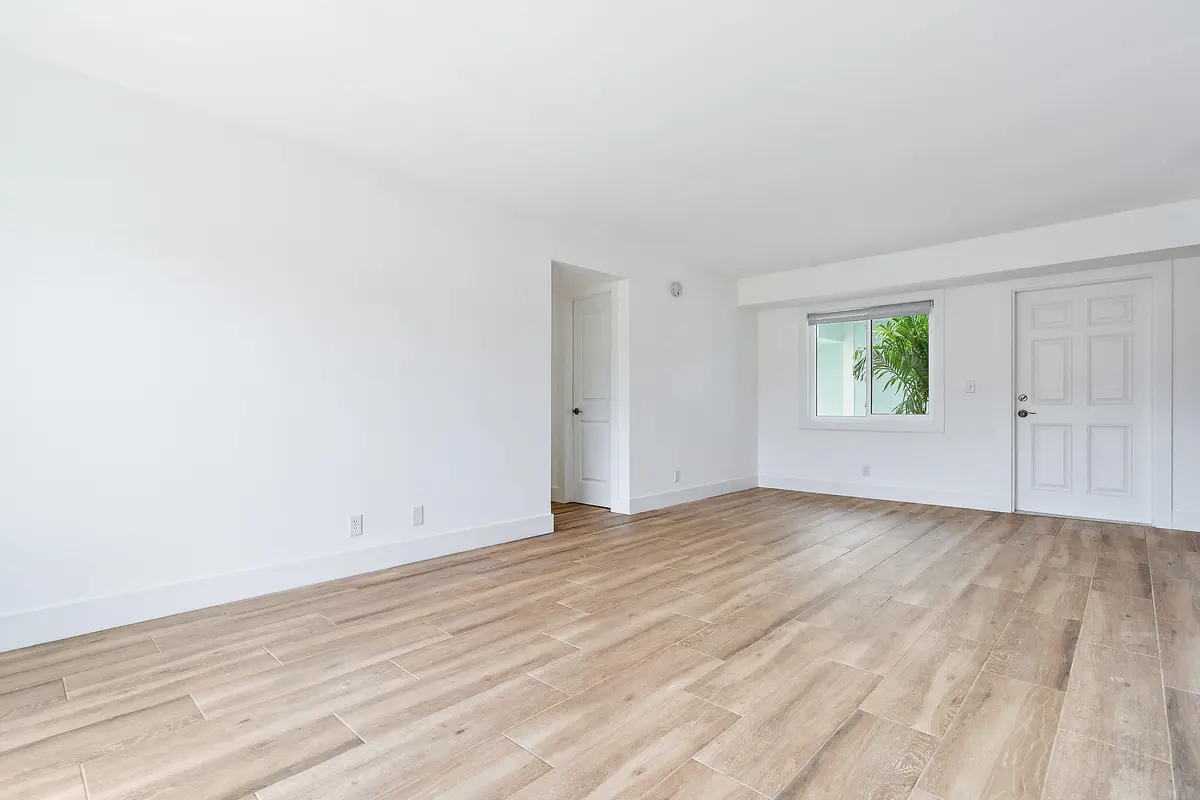LR_bonus area at 401 Southwind Drive 7, North Palm Beach