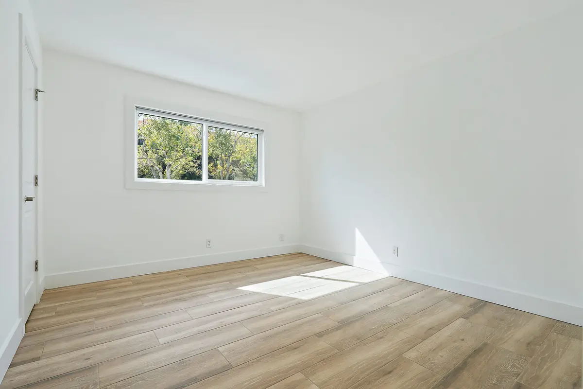 bed 3 at 401 Southwind Drive 7, North Palm Beach