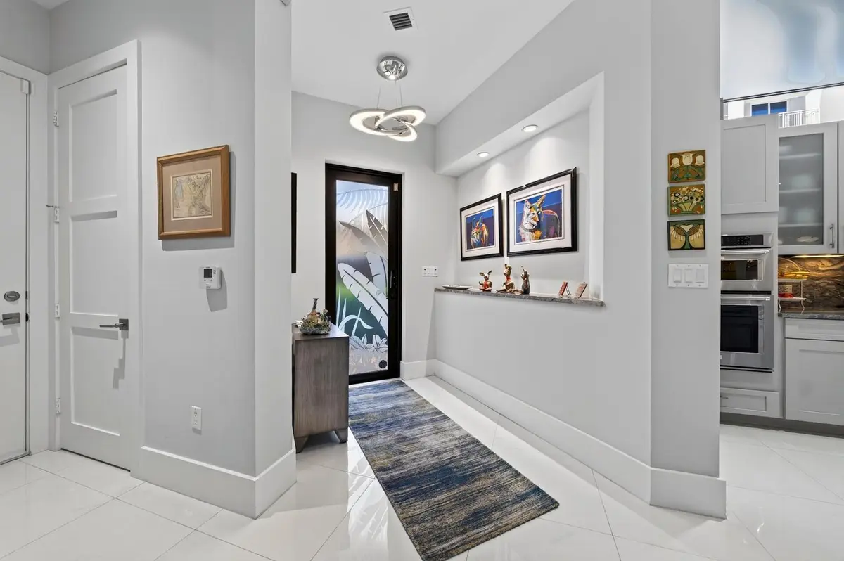 023-046-Foyer-1500x999 at 930 NE 16th Avenue, Fort Lauderdale