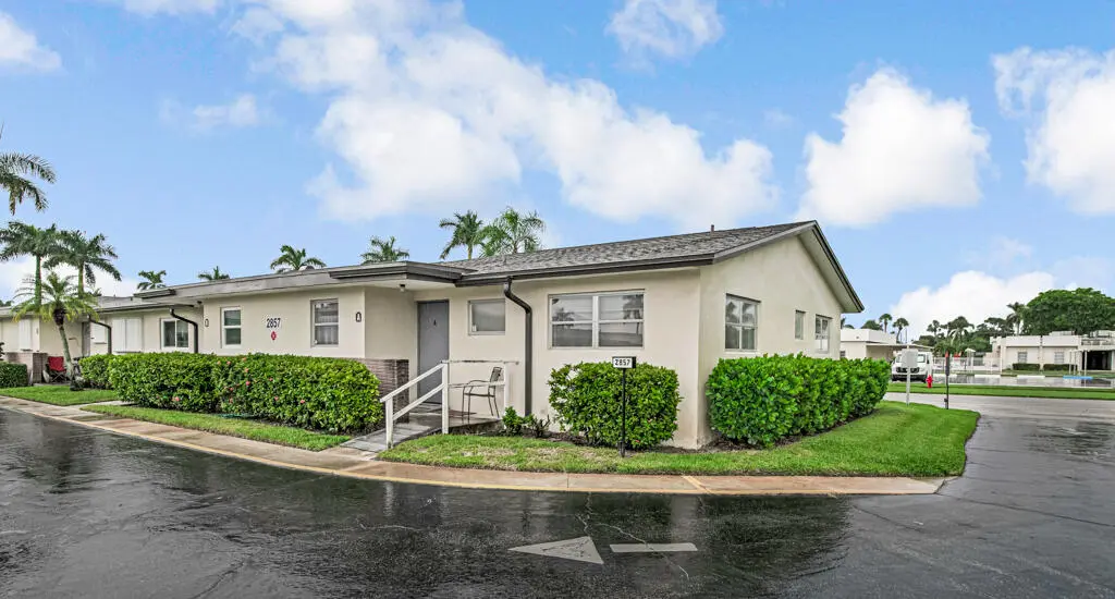 2857 W Ashley Drive A, West Palm Beach, FL – photo 1