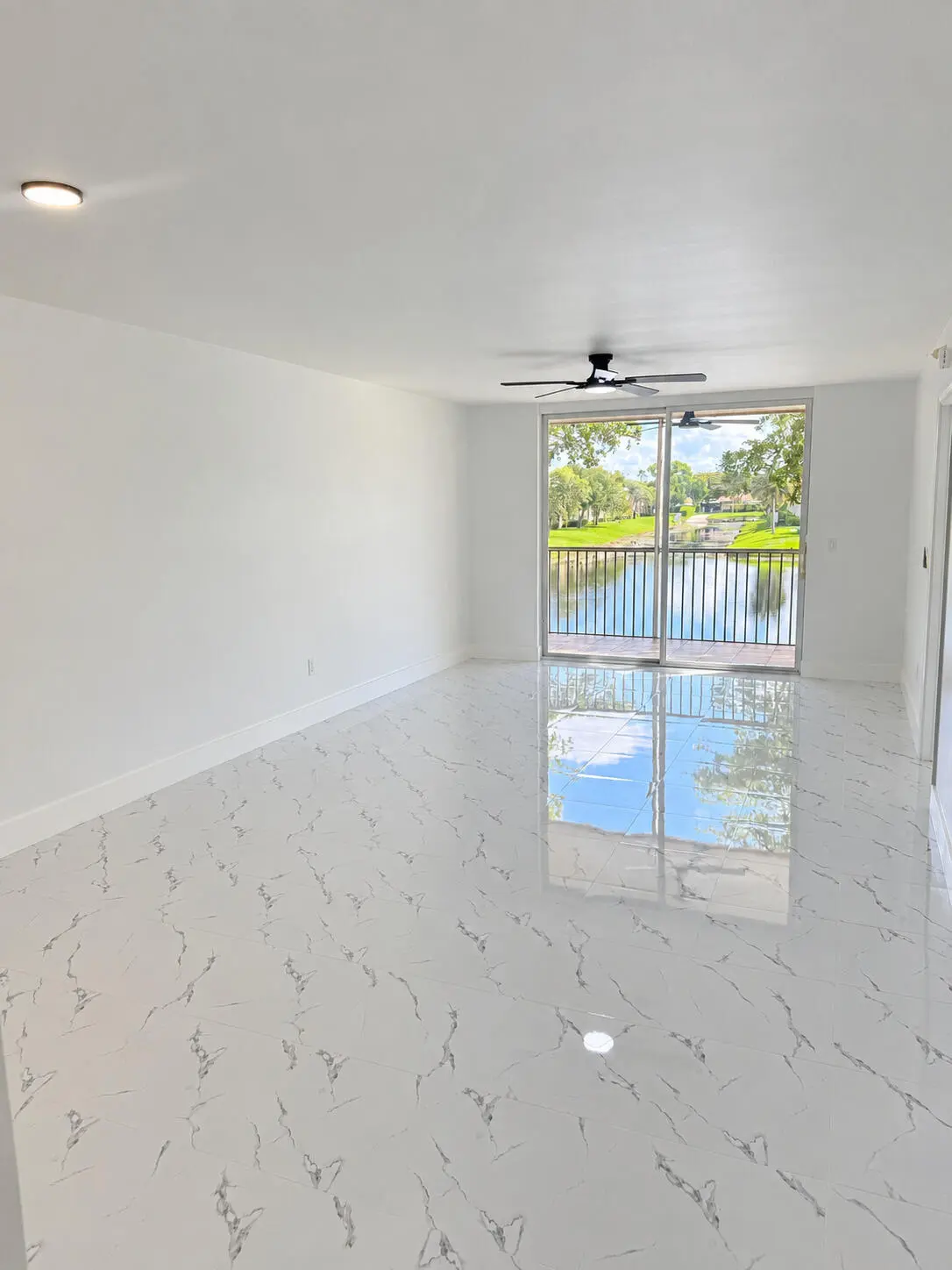 Living Room at 7751 SOUTHAMPTON Terrace 213, Tamarac
