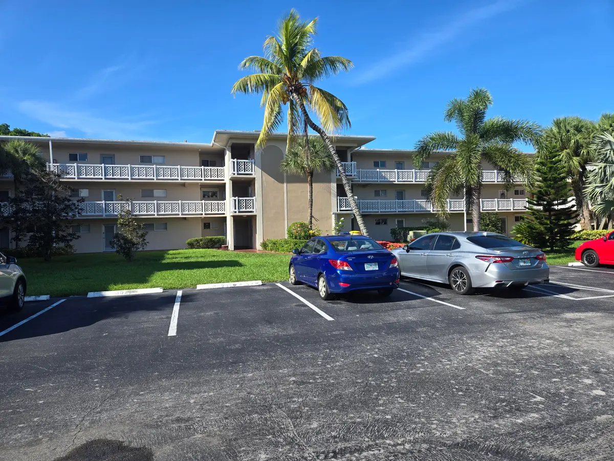 Front View at 2682 Garden Drive 304, Lake Worth