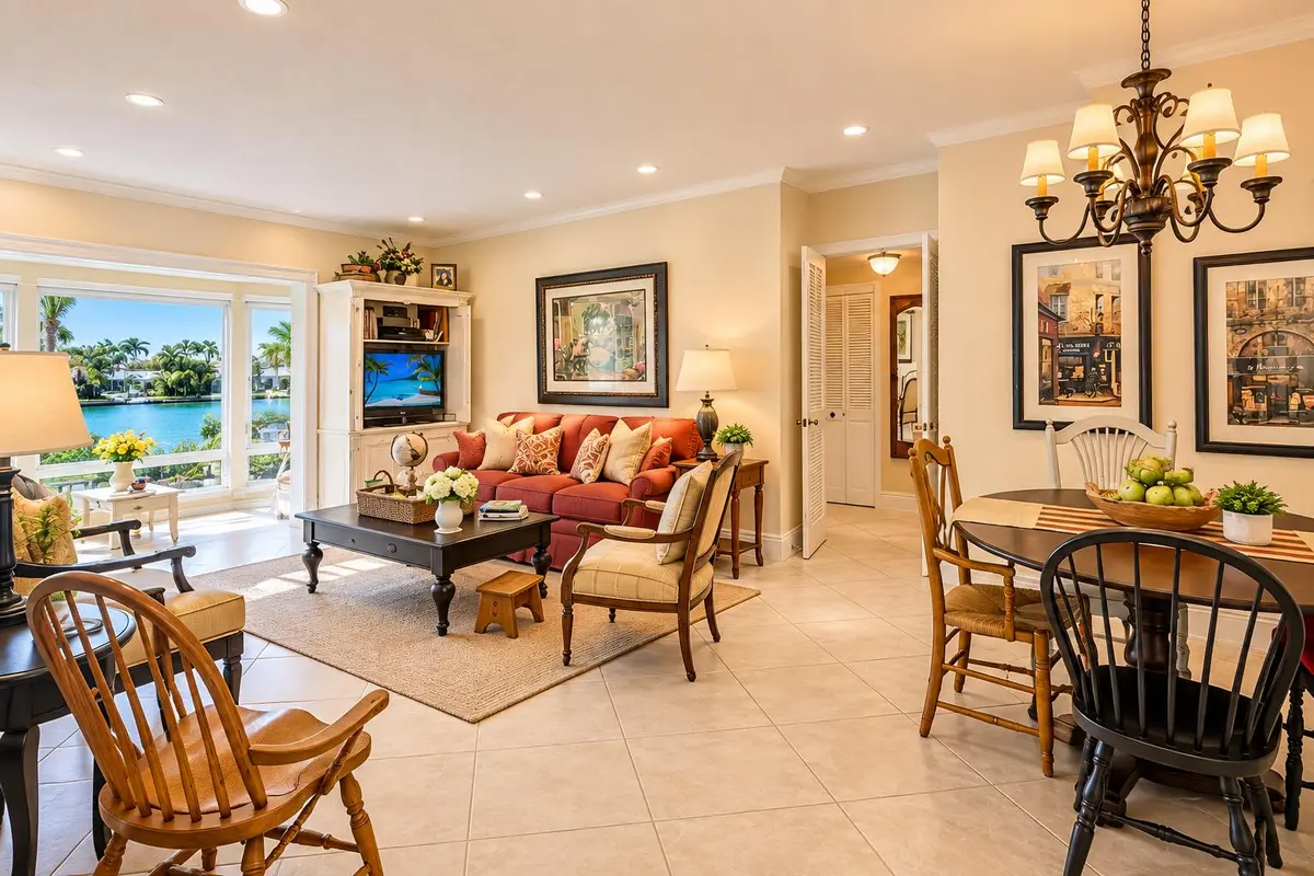 LIVING AREA at 20 COLONIAL CLUB Drive 200, Boynton Beach