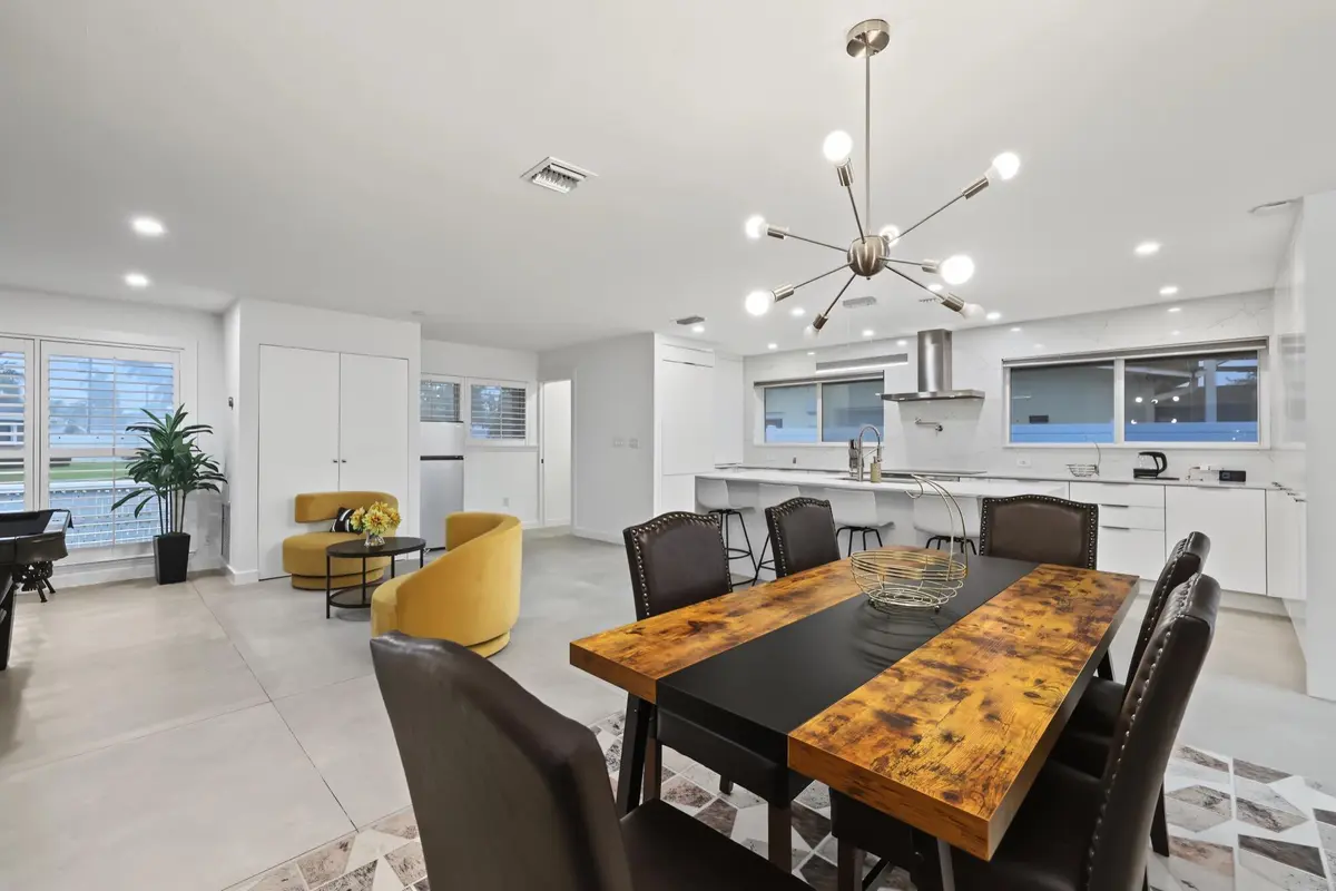Dining Area at 1311 SE 4TH Avenue, Pompano Beach