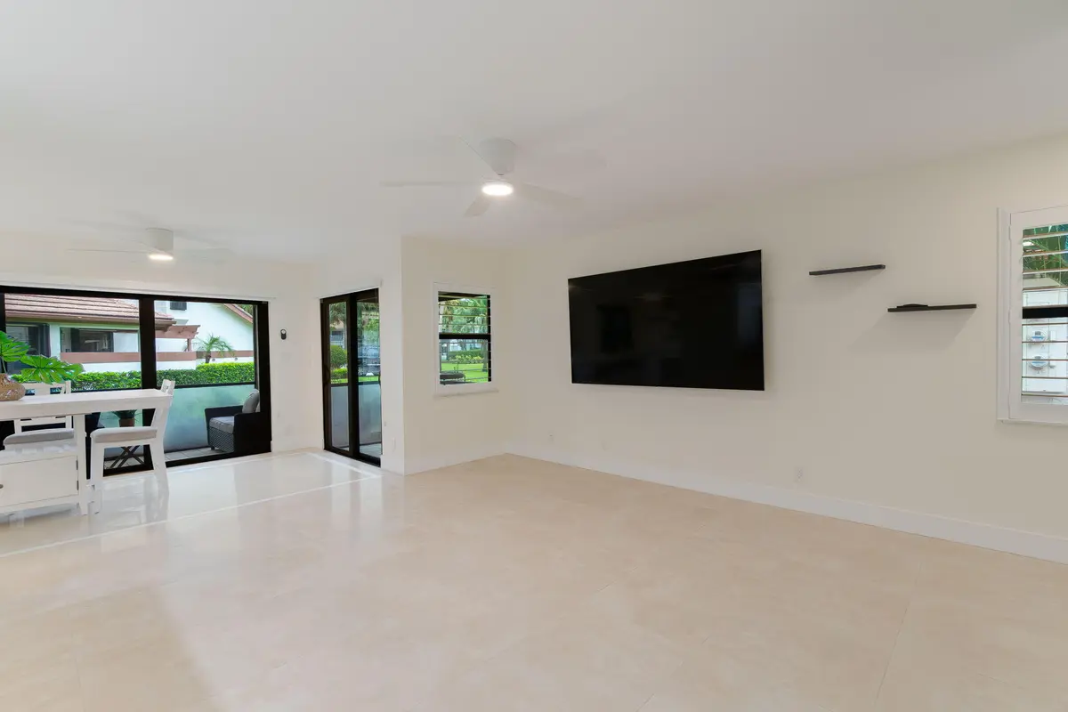 Living Room at 12660 Shoreline Drive 1C, Wellington
