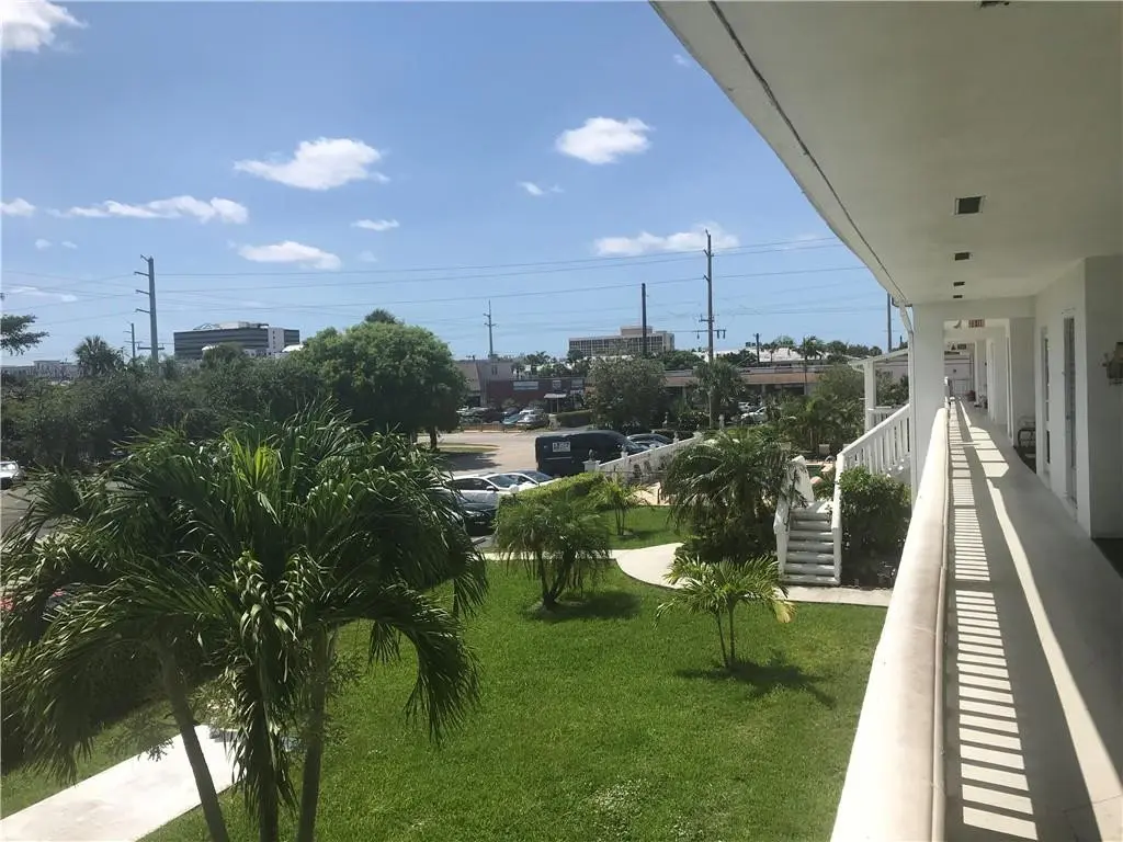 Photo 3 at 1401 SE 7TH Avenue 9, Pompano Beach