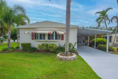16 Santa Maria Court, Port St. Lucie – Manufactured Home for sale