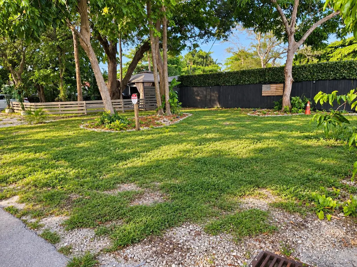 EB028240-0C52-4E8F-806A-2120B03A92EE at 1872 SW 29TH Avenue, Fort Lauderdale