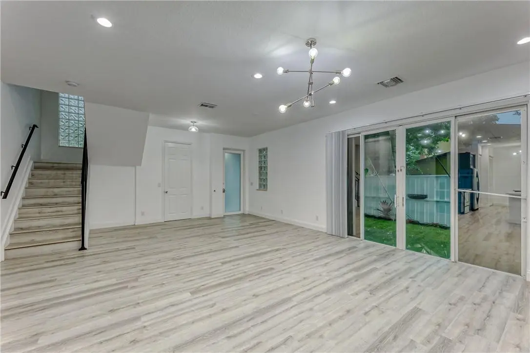 Photo 7 at 500 SW 4th Avenue, Fort Lauderdale