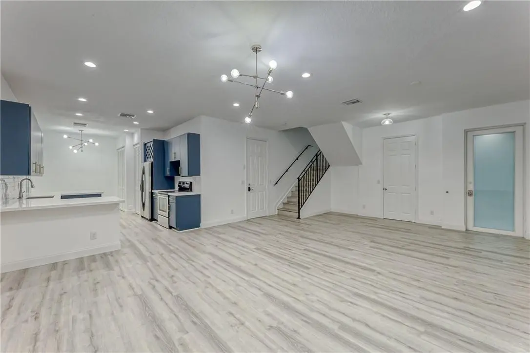 Photo 8 at 500 SW 4th Avenue, Fort Lauderdale