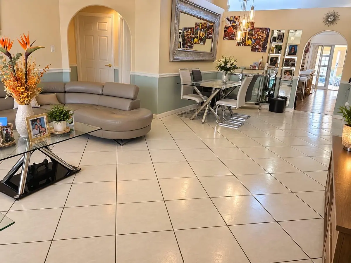 4a3a24b0-669d-4b44-96f7-147408dd5ae1 at 1433 SW 49th Avenue, Fort Lauderdale