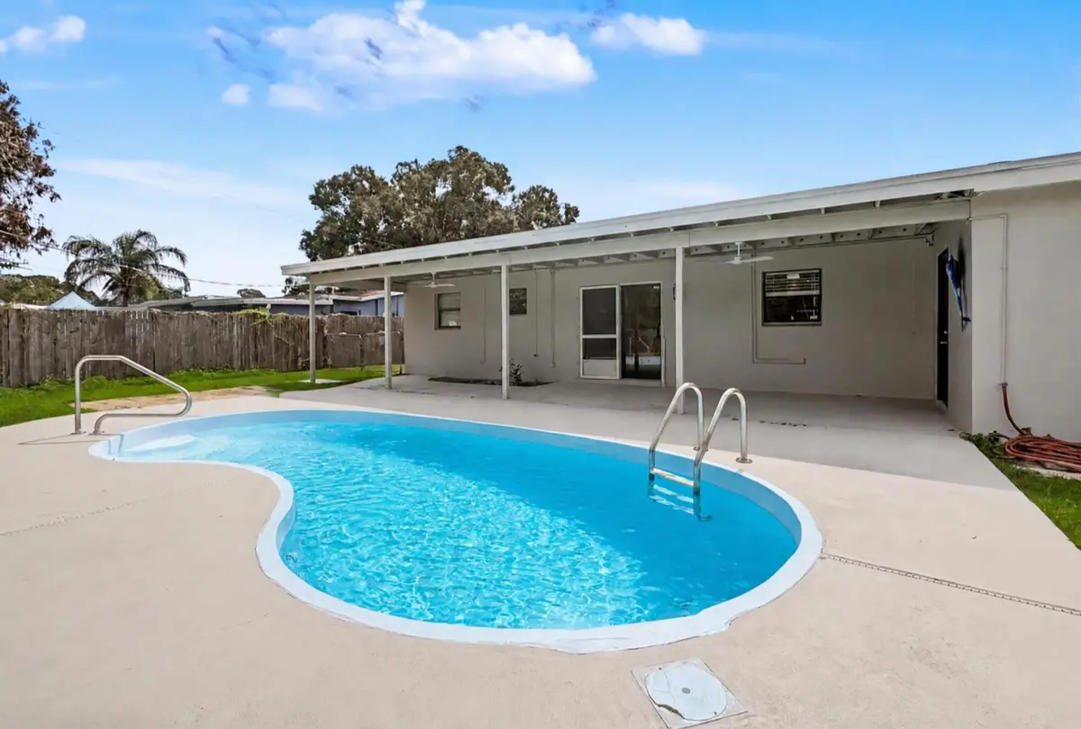 2424 1ST Place, Vero Beach, FL – photo 2