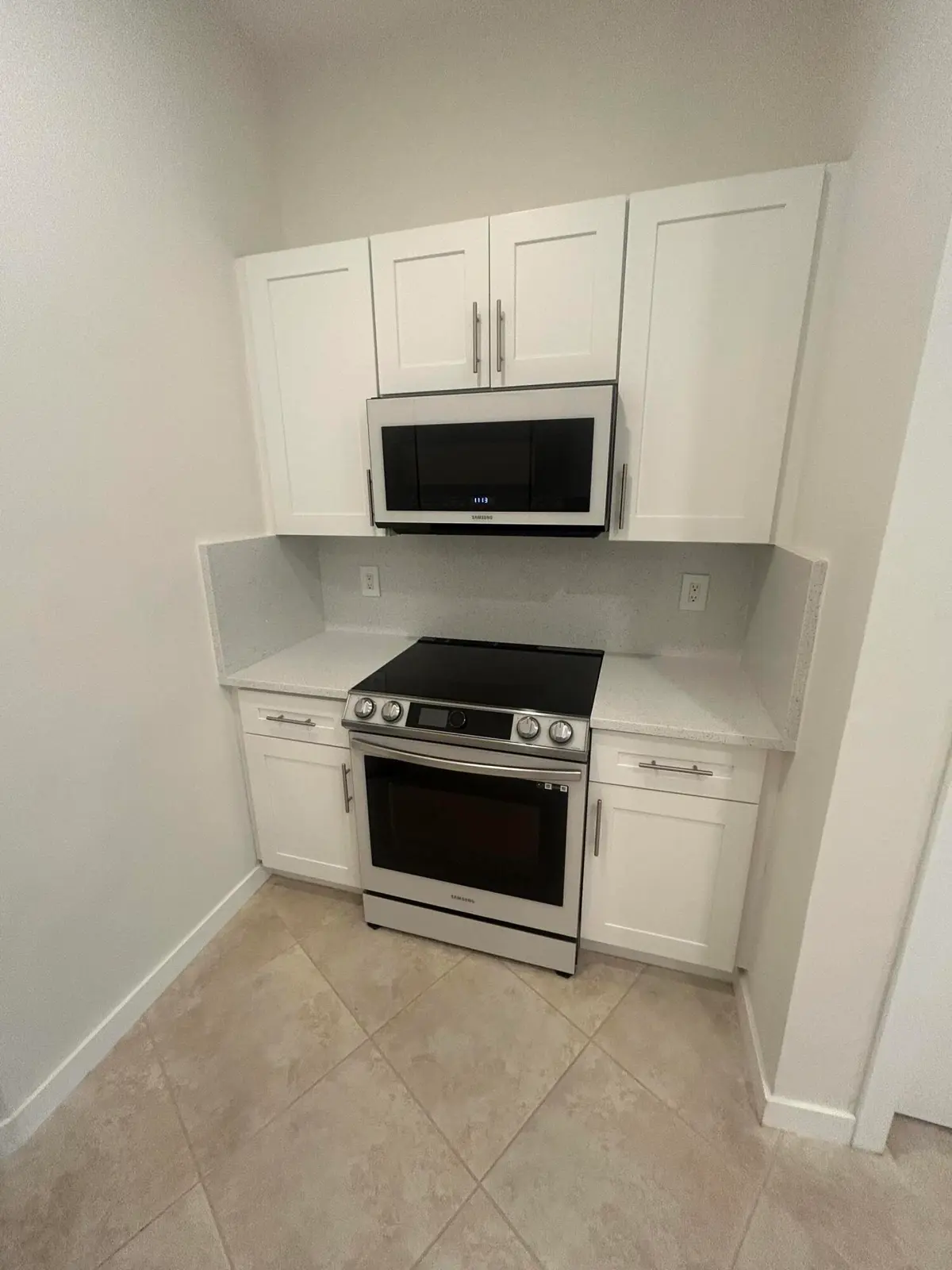 IMG_8878 at 2931 SW 18th Terrace, Fort Lauderdale