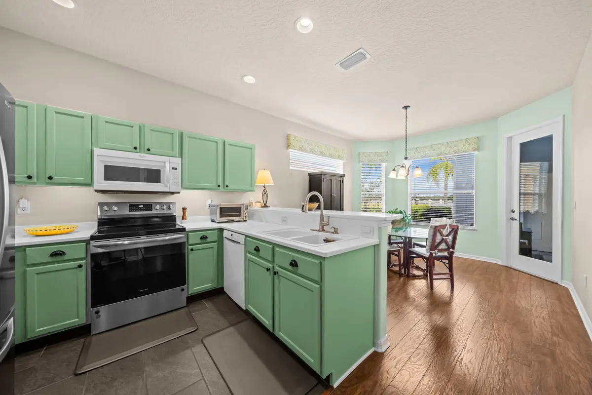 25-web-or-mls-7558-15th-ln at 7558 15TH Lane, Vero Beach