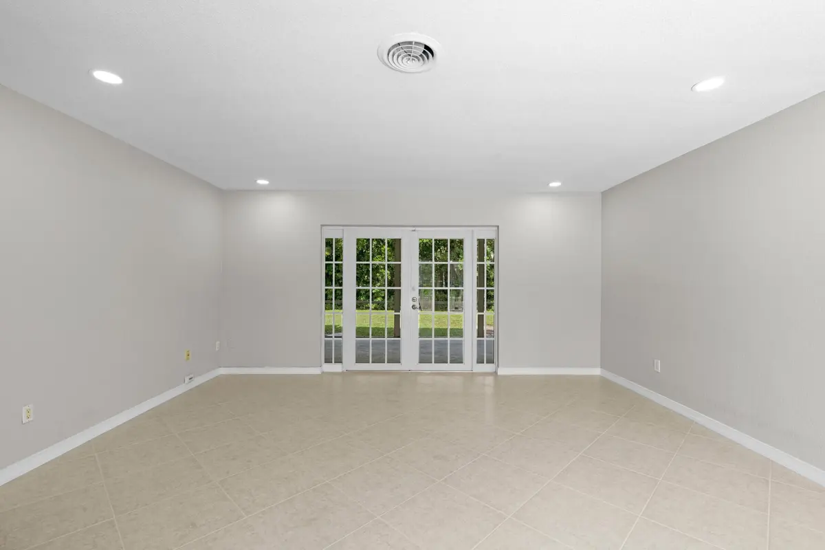 4471 NW 6th Ct - Living at 4471 NW 6th Court, Coconut Creek