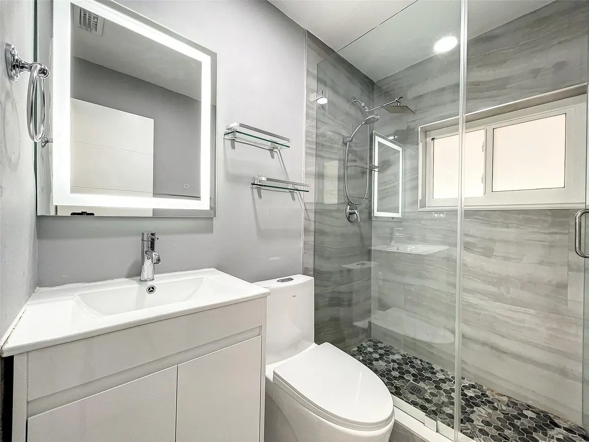 Photo 4 at 2649 JOHNSON Street, Hollywood