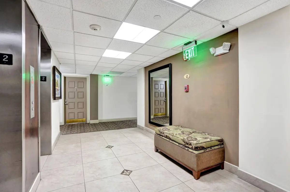 26-web-or-mls-DSC06877 at 1009 N Ocean Boulevard 207, Pompano Beach