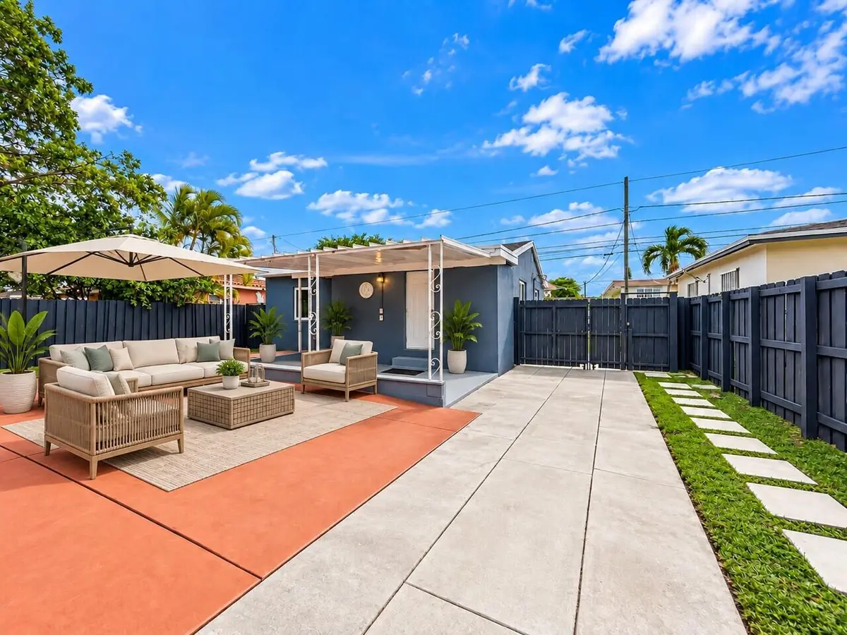 4F0E6EF6-512D-498B-B1F1-CF2839155AE1 at 2649 JOHNSON Street, Hollywood