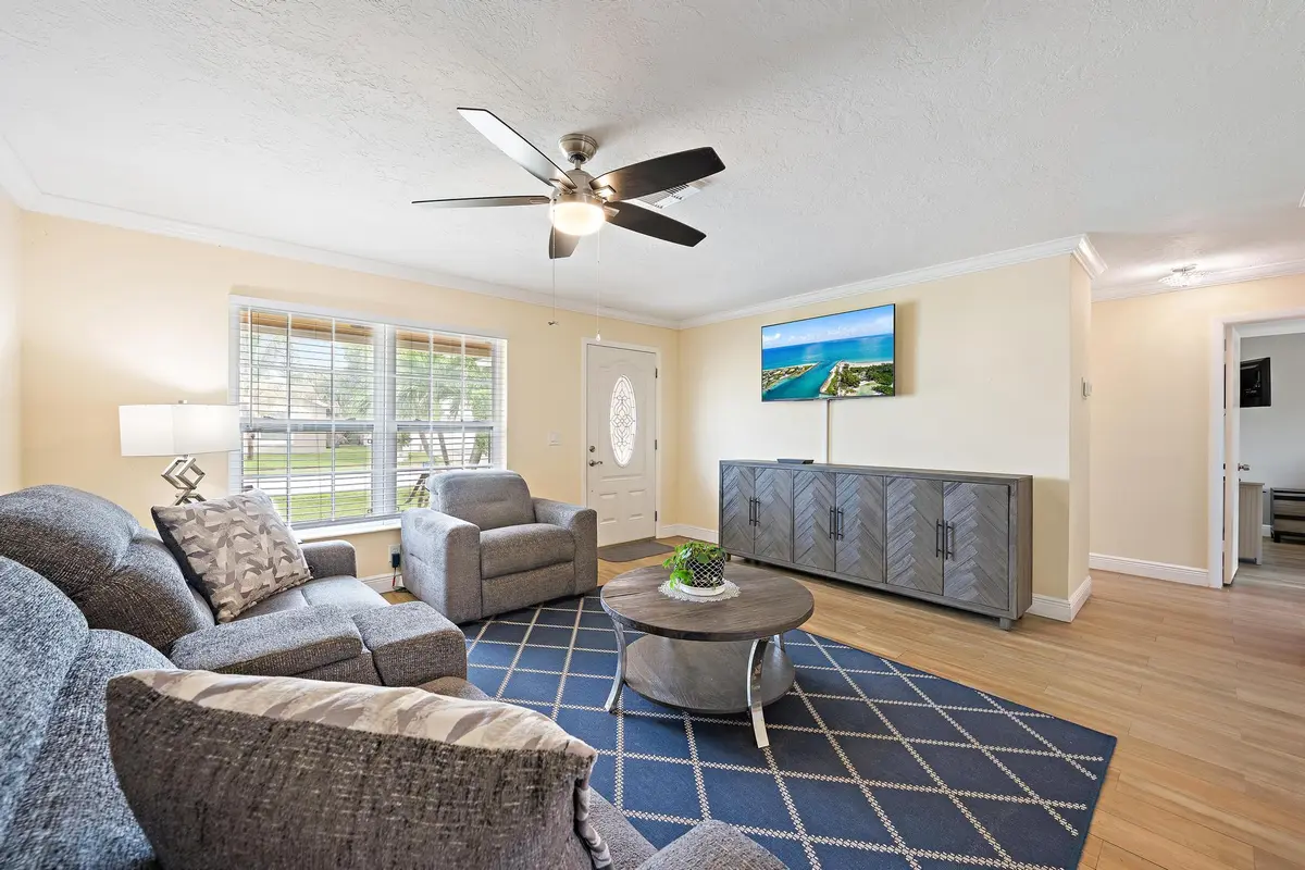 171 Banyan Cir-4 at 171 Banyan Circle, Jupiter