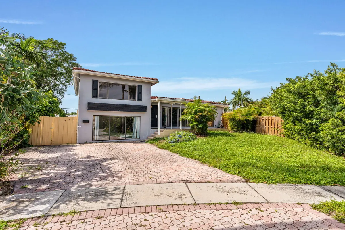 3-web-or-mls-A7409492 at 1425 NE 4th Court, Boca Raton