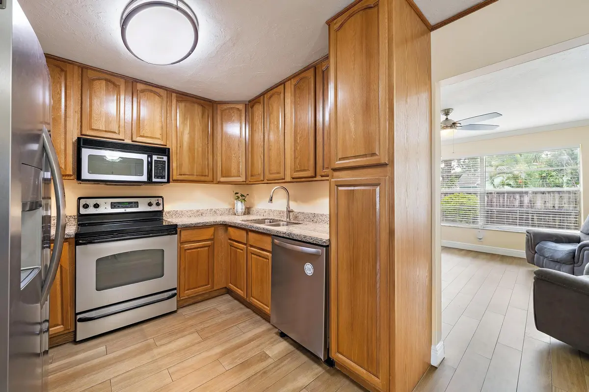 171 Banyan Cir-6 at 171 Banyan Circle, Jupiter