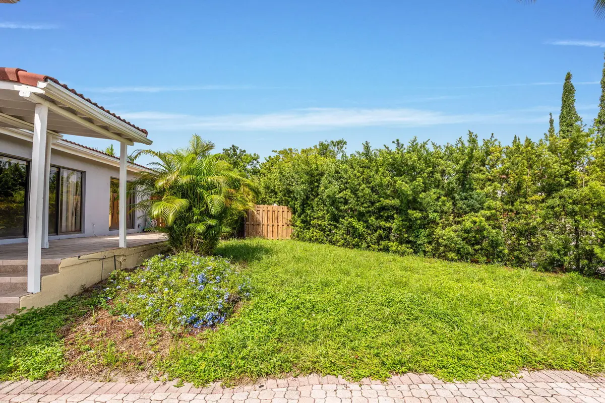 5-web-or-mls-A7409496 at 1425 NE 4th Court, Boca Raton
