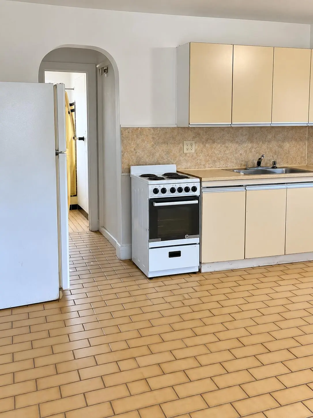 Bright Vintage Kitchen with Arched Doorw at 1713 Cleveland Street, Hollywood
