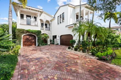 8242 EMERALD Avenue, Parkland – Single Family Residence for sale