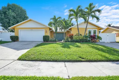 1224 NW 15TH Street, Boca Raton – Single Family Residence for sale