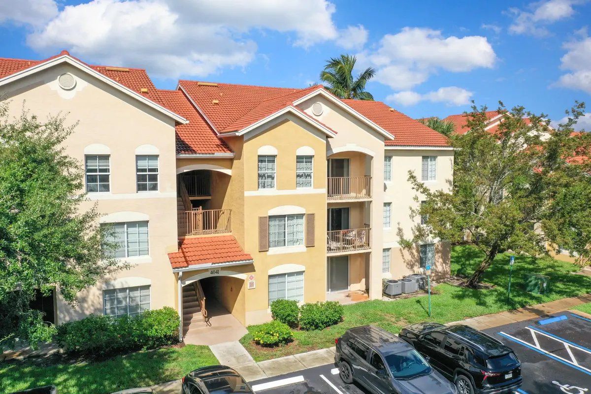 0Lx50AII at 4041 SAN MARINO Boulevard 307, West Palm Beach