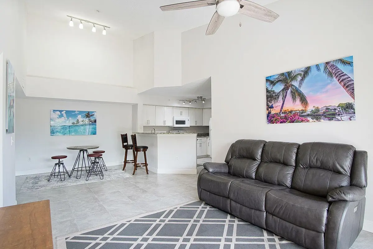 EK04VBPc at 4041 SAN MARINO Boulevard 307, West Palm Beach