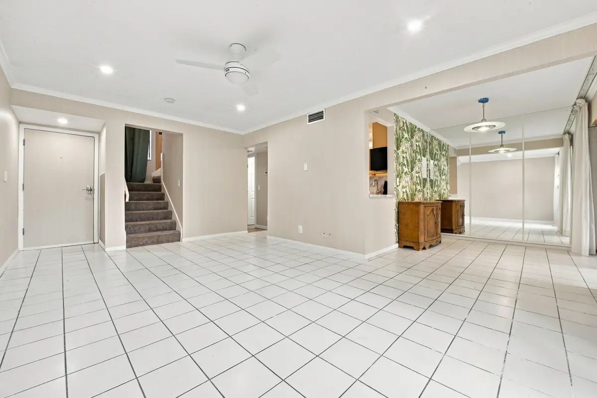 3__dsc9945 at 1149 NW 13th Street Apt 6, Boca Raton