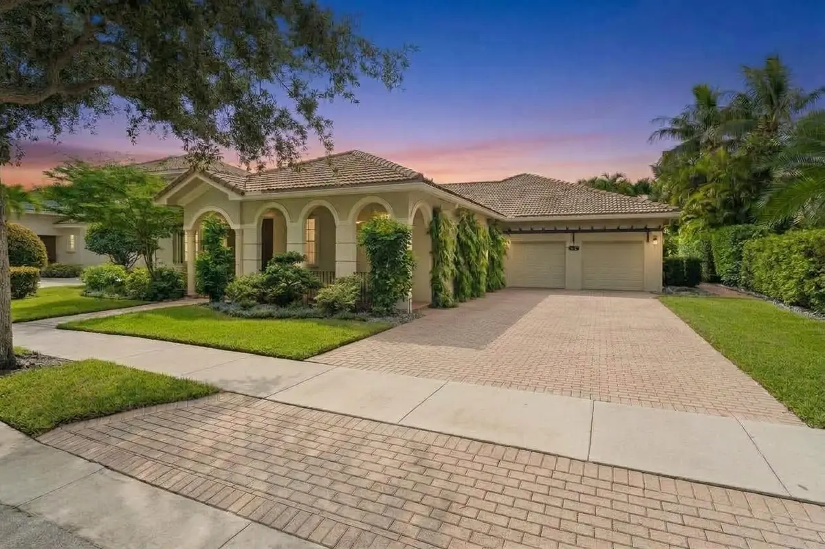 Welcome home! at 136 Via Santa Cruz, Jupiter