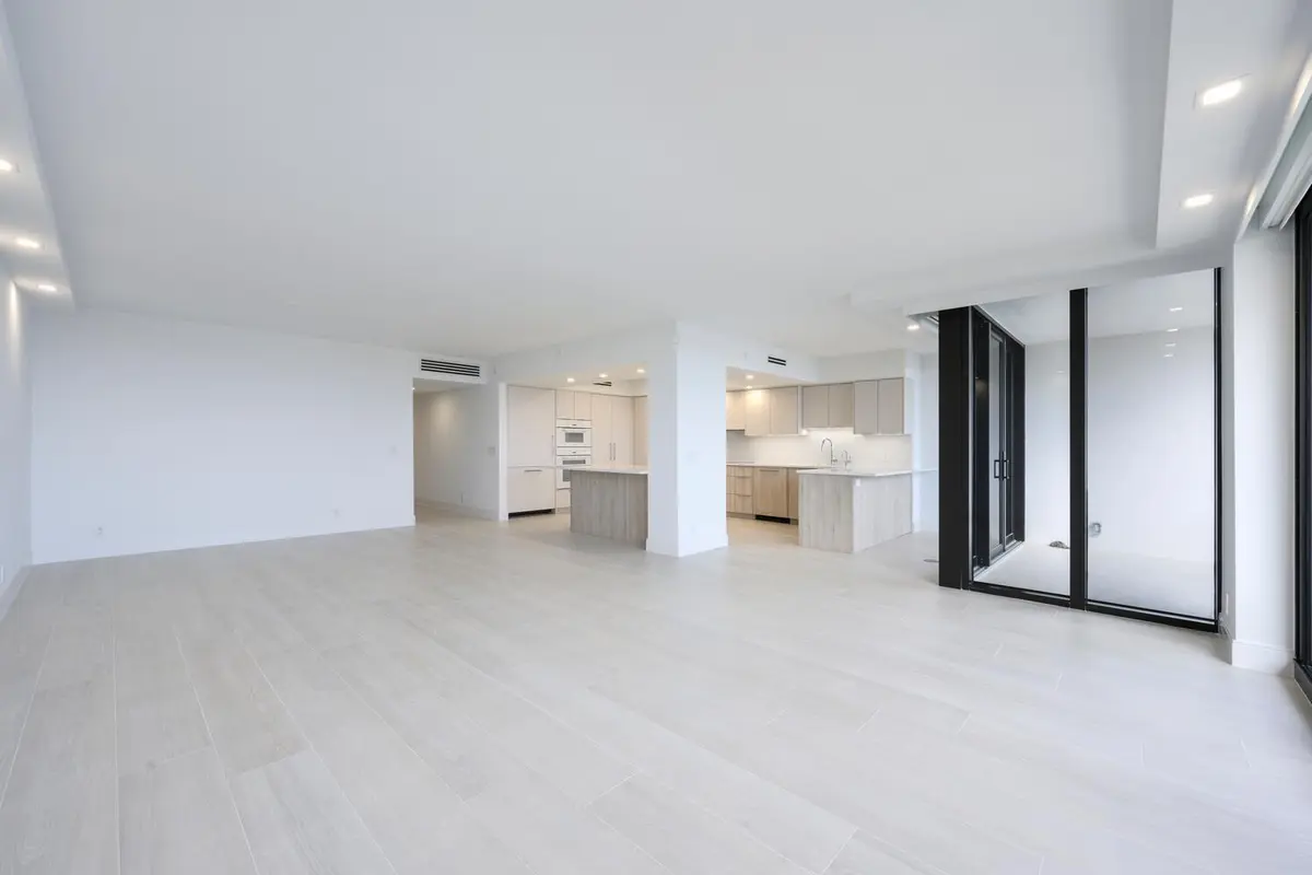 525 S Flagler Dr Apt 14C West-large-003- at 525 S Flagler Drive 14c, West Palm Beach