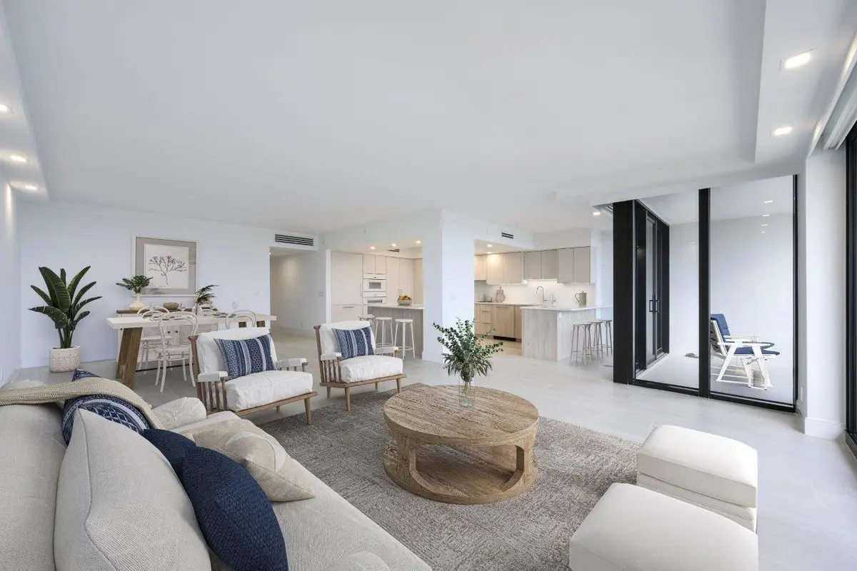 Virtually Staged at 525 S Flagler Drive 14c, West Palm Beach