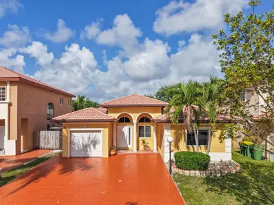 2724 NE 42nd Avenue, Homestead – Single Family Residence for sale