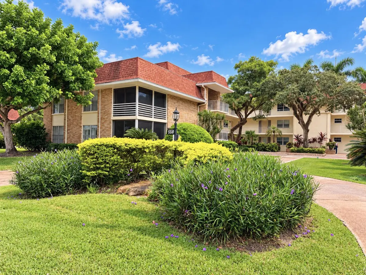 Tamberlane at 5510 TAMBERLANE Circle 147, Palm Beach Gardens