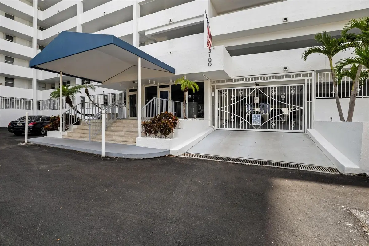 Photo 3 at 3100 NE 49TH Street 1105, Fort Lauderdale