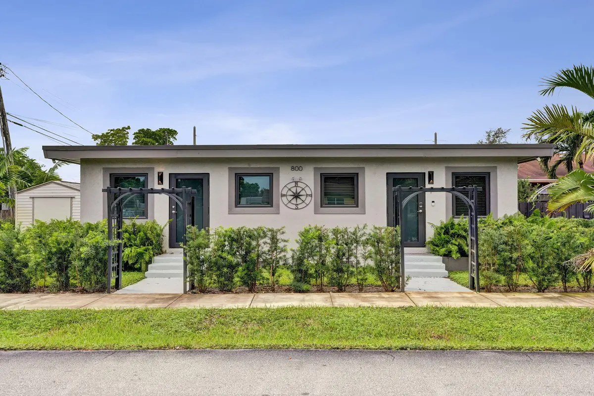 Front of property at 800 N 59th Avenue 1-2, Hollywood