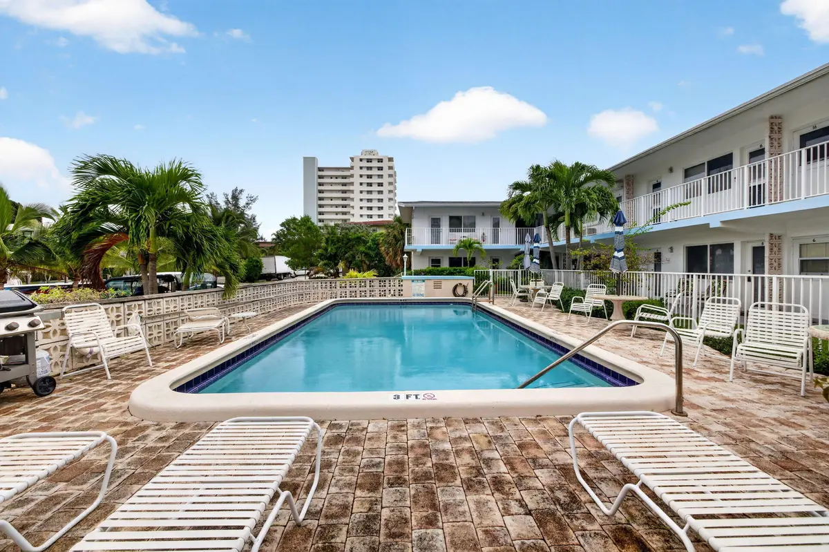 2-web-or-mls-699A6021 at 3232 Canal Drive, Pompano Beach
