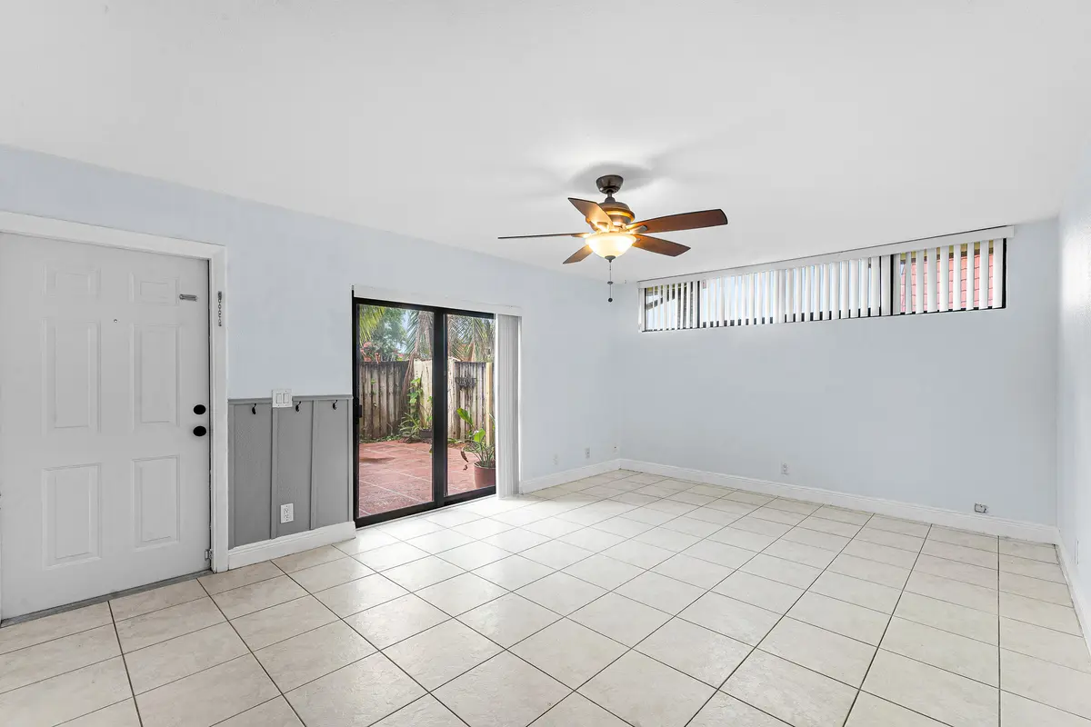 008-3754VictoriaDrive-WestPalmBeach-FL-3 at 3754 Victoria Drive, West Palm Beach