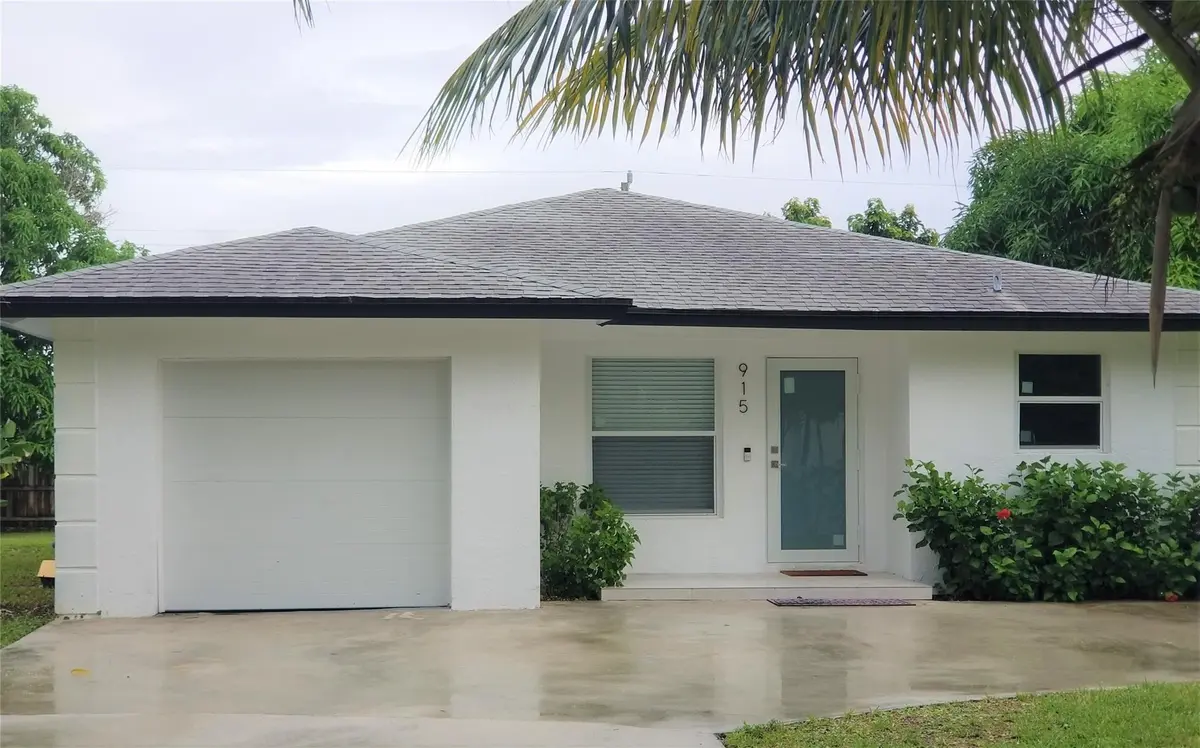 Photo 1 at 915 SE 2ND Avenue, Delray Beach