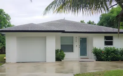 915 SE 2ND Avenue, Delray Beach – Single Family Residence for rent